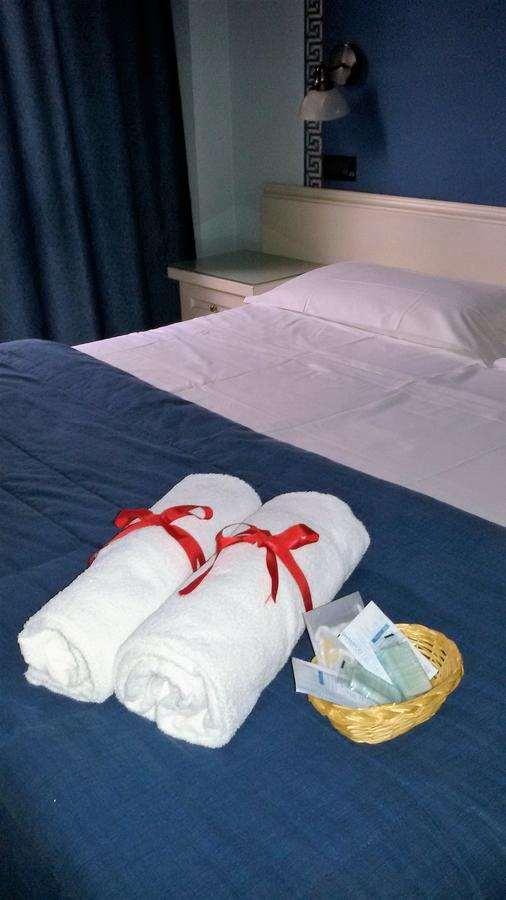 Il Grifo Hotel E Bisteccheria Toscana Montepulciano Stazione Værelse billede
