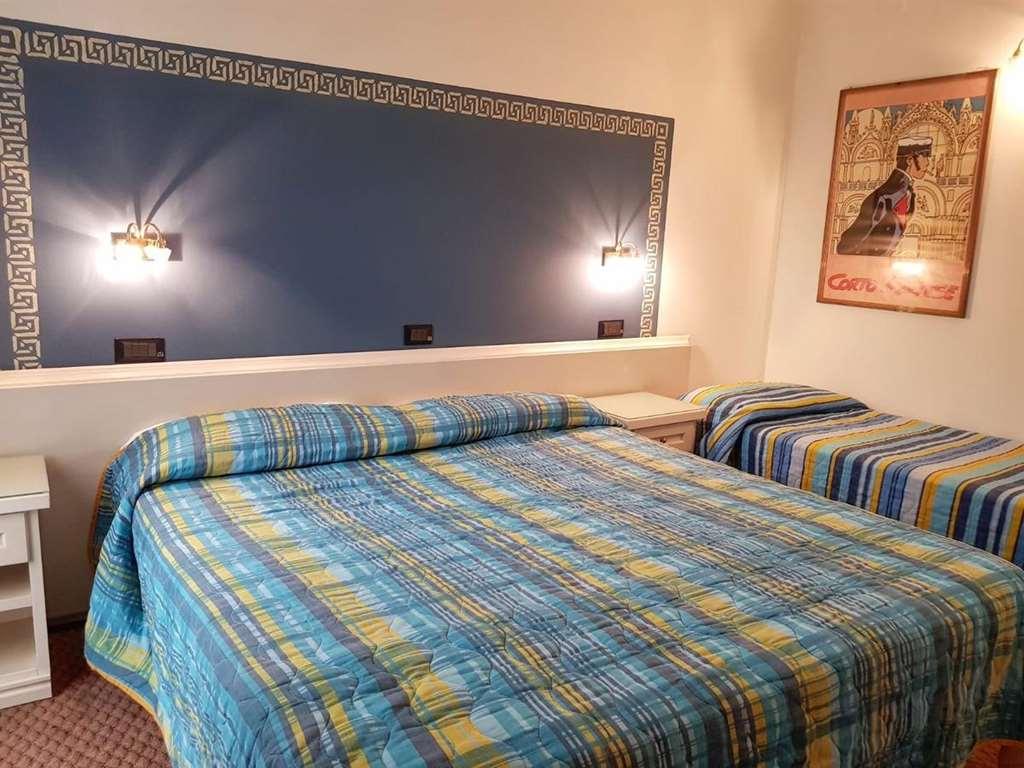 Il Grifo Hotel E Bisteccheria Toscana Montepulciano Stazione Værelse billede