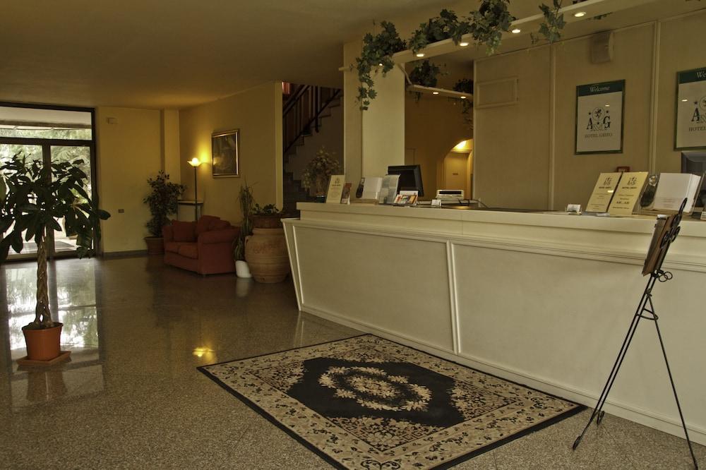 Il Grifo Hotel E Bisteccheria Toscana Montepulciano Stazione Eksteriør billede