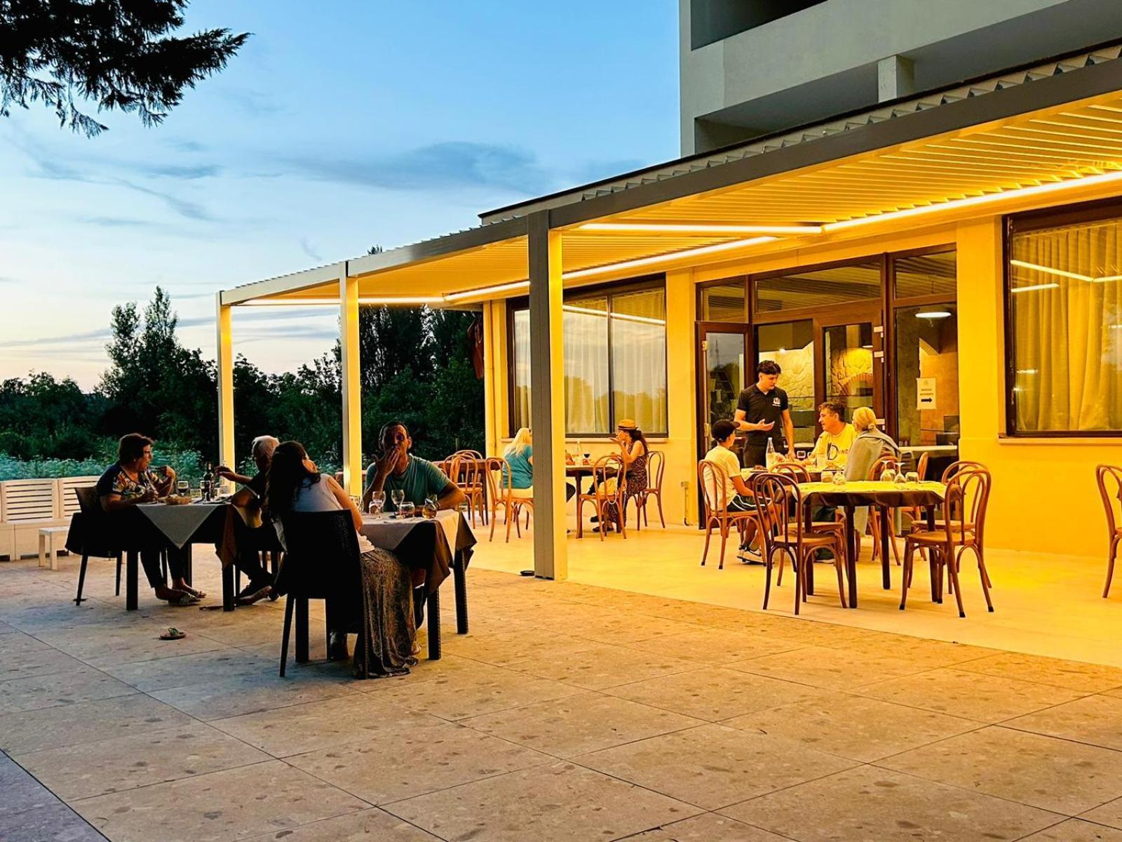 Il Grifo Hotel E Bisteccheria Toscana Montepulciano Stazione Eksteriør billede