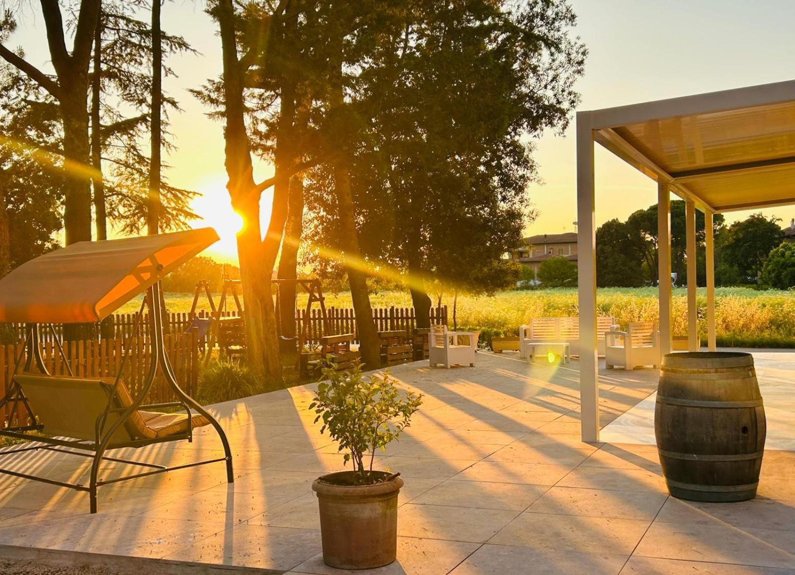 Il Grifo Hotel E Bisteccheria Toscana Montepulciano Stazione Eksteriør billede
