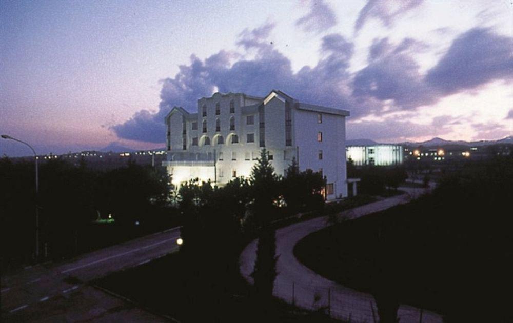 Il Grifo Hotel E Bisteccheria Toscana Montepulciano Stazione Eksteriør billede